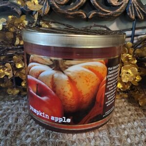 Pumpkin Apple Scented Candle